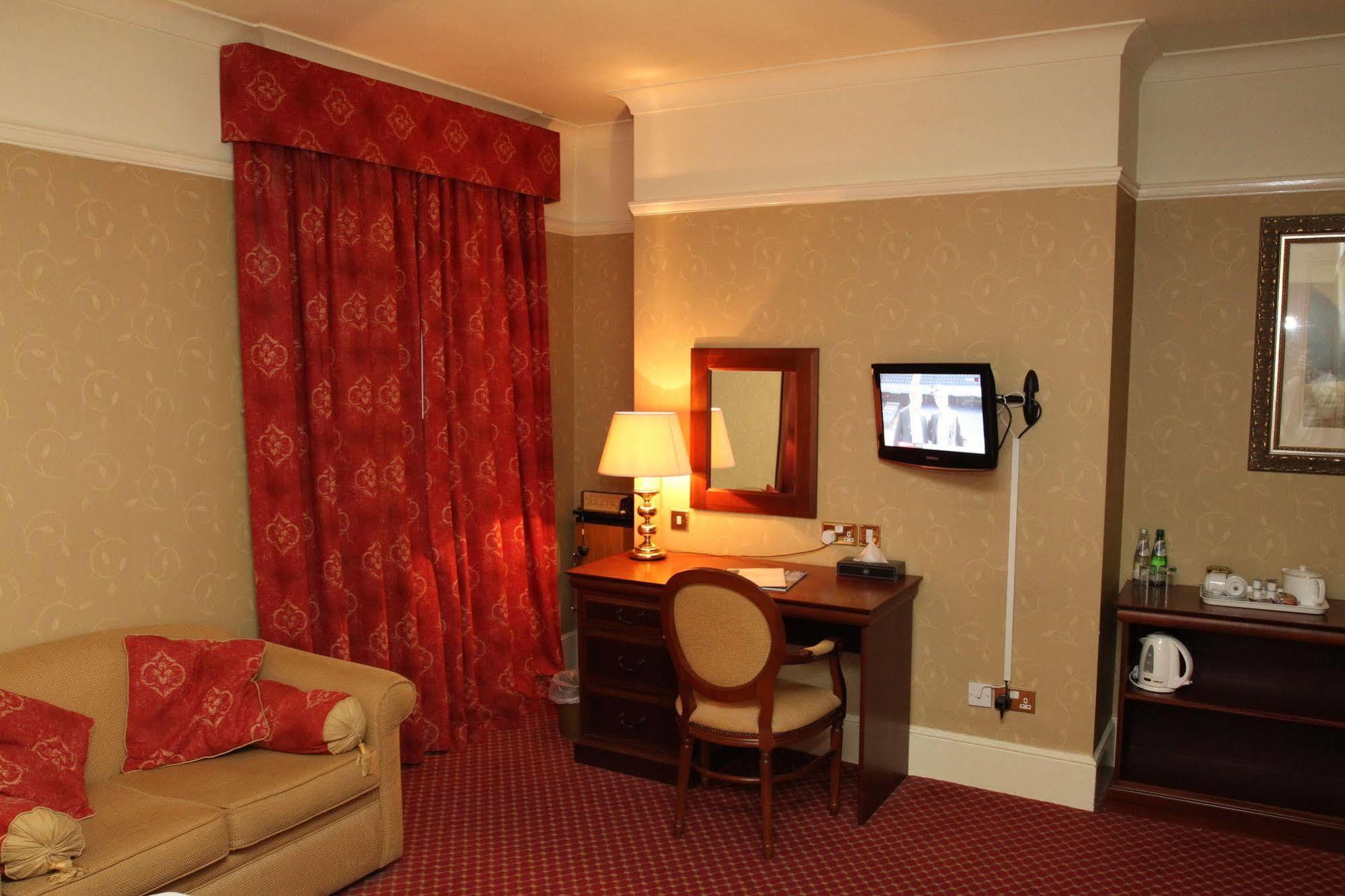 The Orwell Hotel Felixstowe Εξωτερικό φωτογραφία